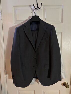 Suitsupply Men's Dark Charcoal Lazio Two-Button Two-Piece Suit